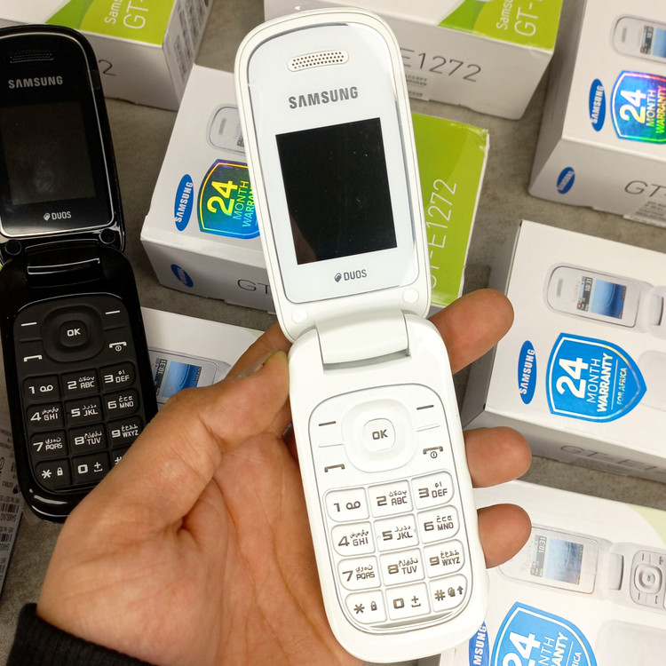 گوشی ساده تاشو سامسونگ مدل e1272 ویتنام